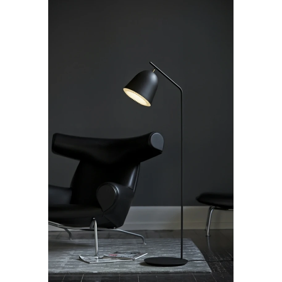 Caché Floor Lamp Black - Le Klint